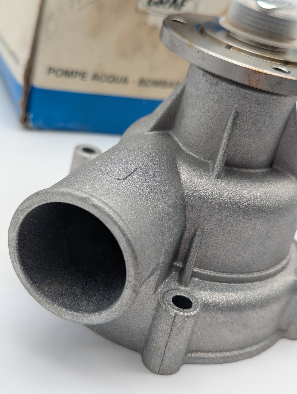 POMPA ACQUA GRAF per BMW Serie 5 6 7 E28 E34 E12 E23 E32 (dal '72) Ricambi Epoca