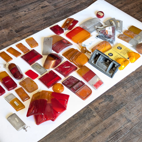 STOCK FIAT Lancia Alfa 127 128 131 500 600 850 e altre Fanali Luci Frecce Epoca