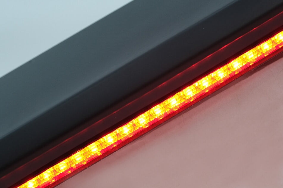 Spoiler da tetto con luce stop a LED per V W  GOLF  VI (2008-up) R20 Design