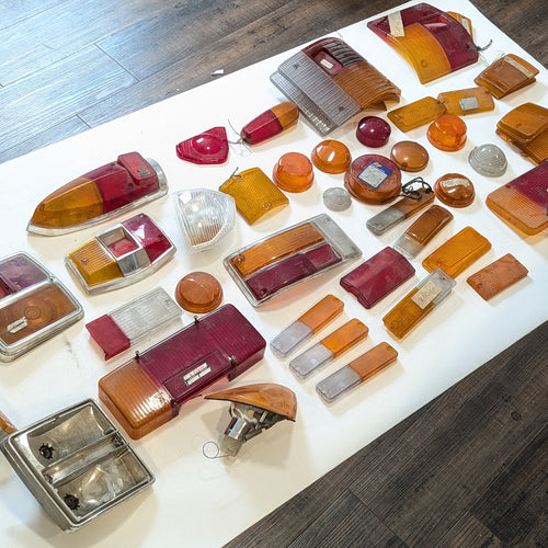 STOCK FIAT Lancia Alfa e altre 127 128 131 500 600 850 Fanali Luci Frecce Epoca