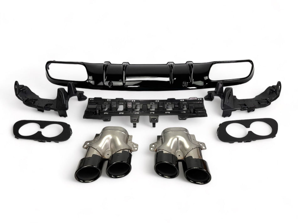 Diffusore Posteriore con Terminali Scarico Neri per Mercedes C205 A205 2014-2021