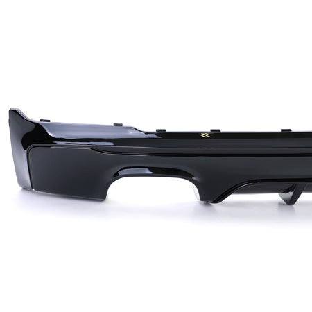 Diffusore Posteriore Performance Nero Lucido per BMW Serie 2 F22 F23 220 225