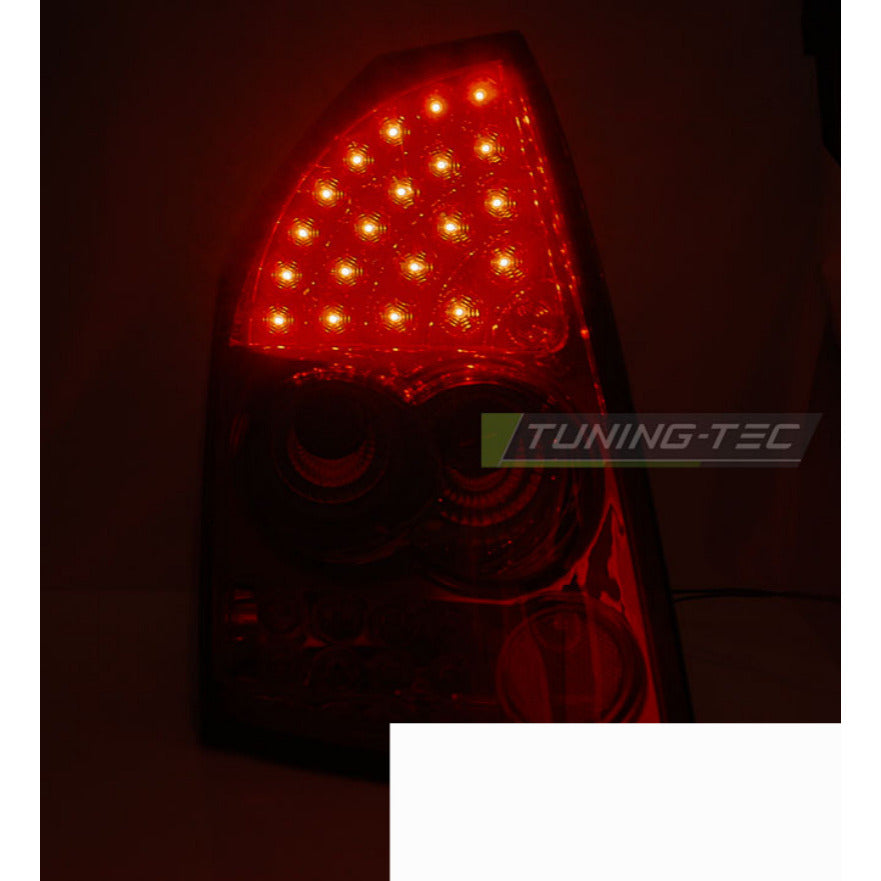 Fanali Posteriori Fumè LED per Chrysler 300C (2005-2008)