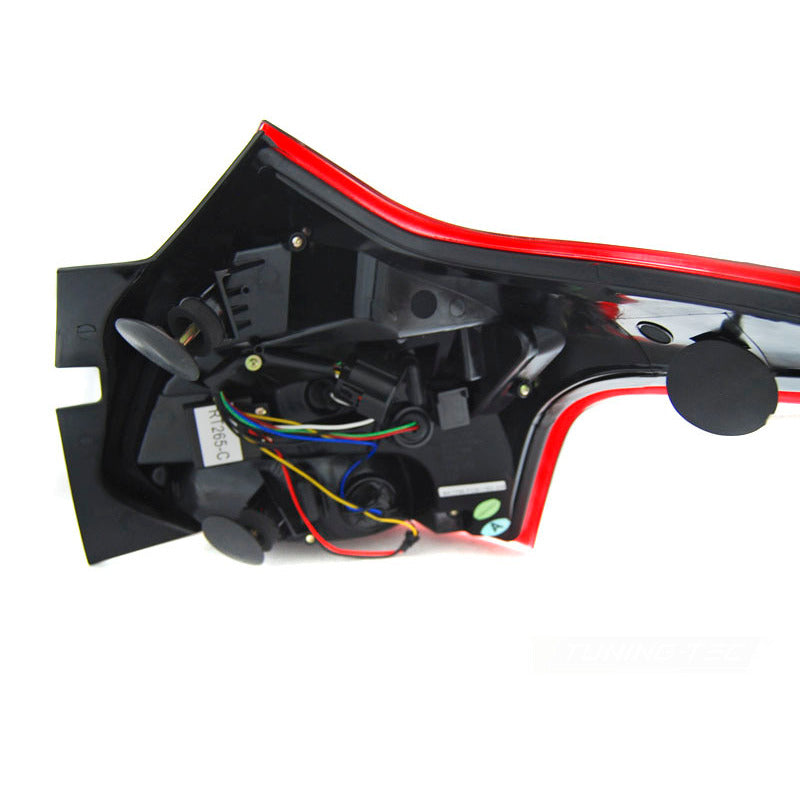 Ford Focus 3 11-10.14 Berlina 5 Porte Barra LED Sequenziale Ind. Rossa Bianca