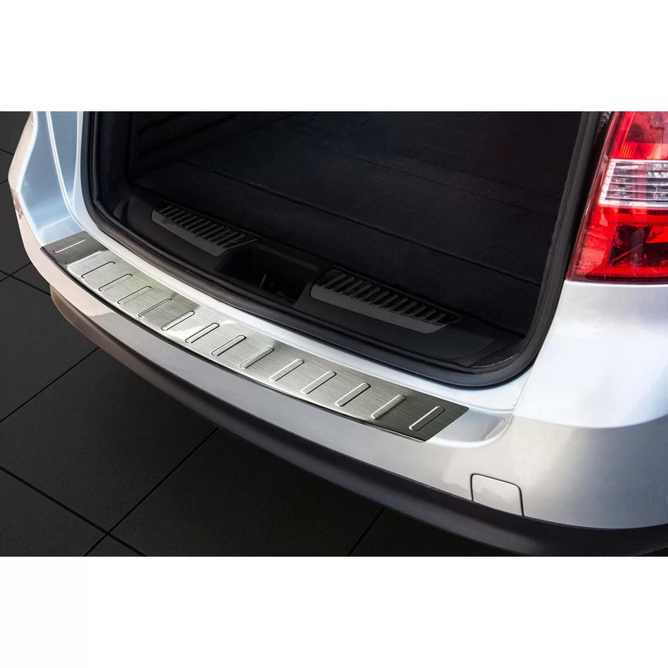 Paraurti Posteriore con Protezione Cromata per Renault Laguna Sw 2008-2015