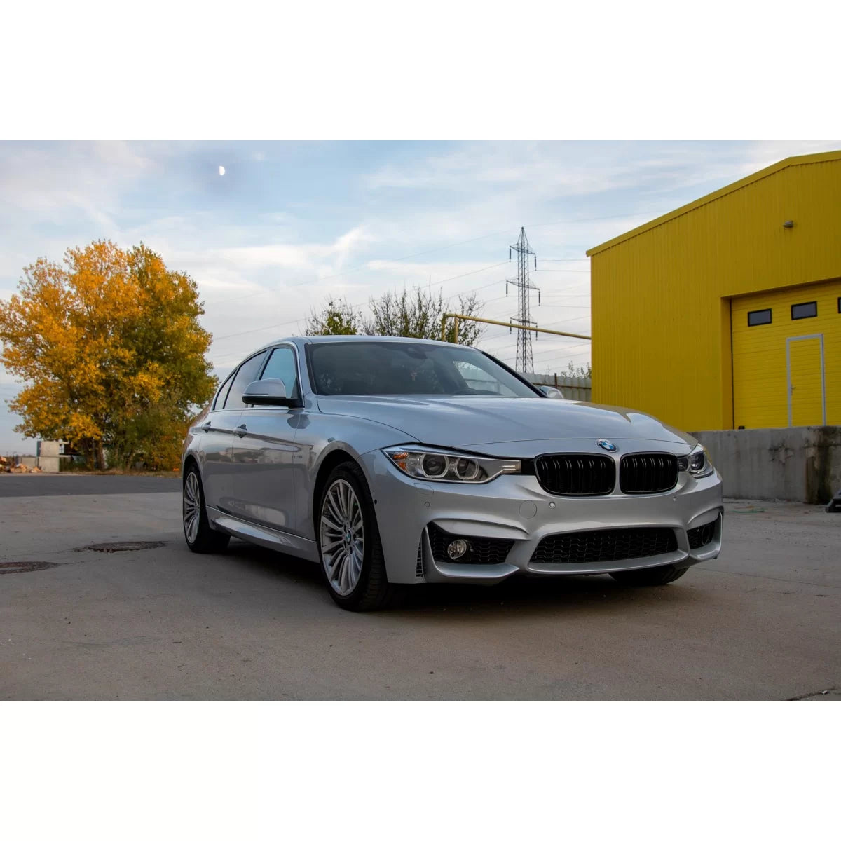 Paraurti Anteriore Sport Evo con Alloggiamento Fendinebbia per BMW Serie 3 F30