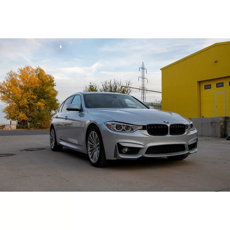 Paraurti Anteriore Sport Evo con Alloggiamento Fendinebbia per BMW Serie 3 F30