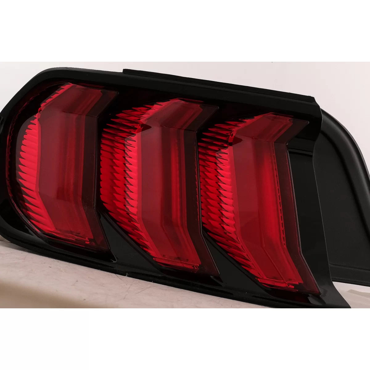 Fanali Posteriori LED Rossi con Frecce Dinamiche per Ford Mustang Vi S550