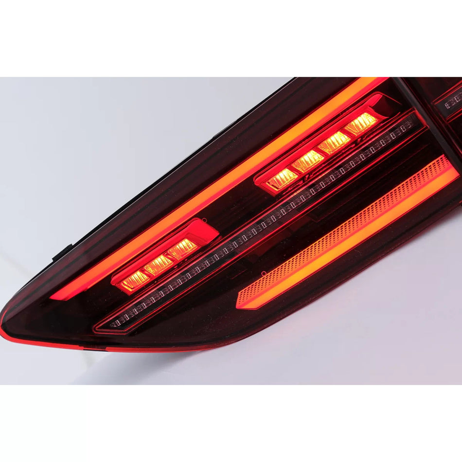 Fanali Posteriori Full LED con Frecce Dinamiche VW Golf Viii MK8 Mqb dal 2020