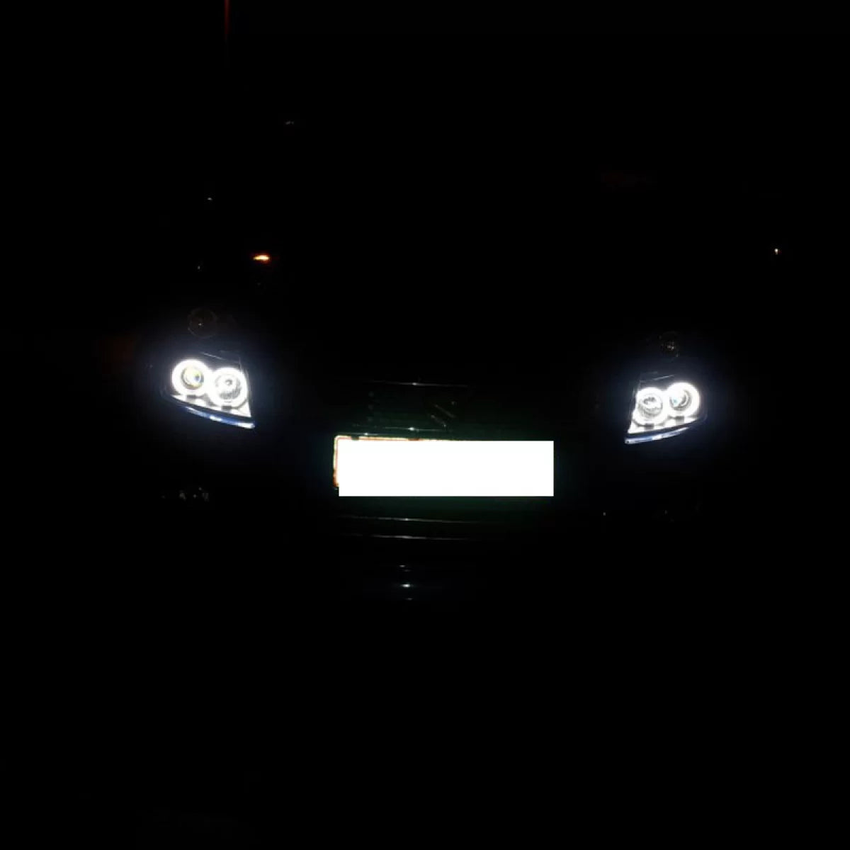 Fari Anteriori Neri CCFL Angel Eyes H1 per Suzuki Swift 05-10