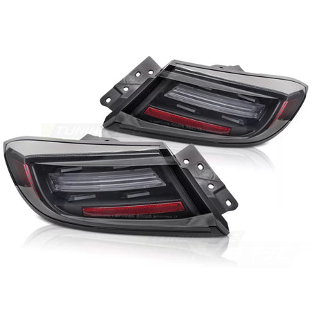 Fanali Posteriori LED Neri Sequenziali per Toyota GR86 21
