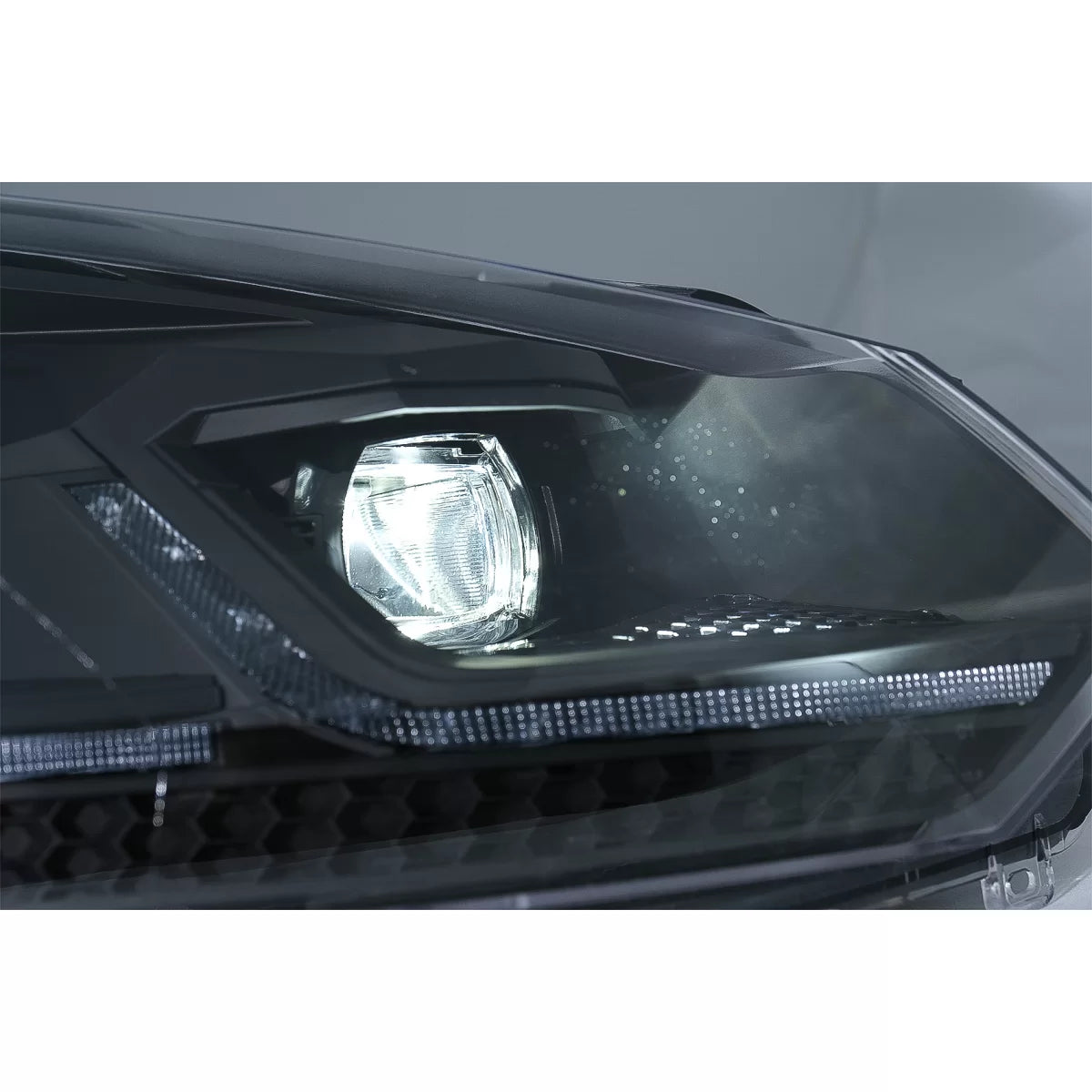 Fari LED Anteriore Nero con Indicatori Dinamici VW Golf 6 2008-2013 LHD