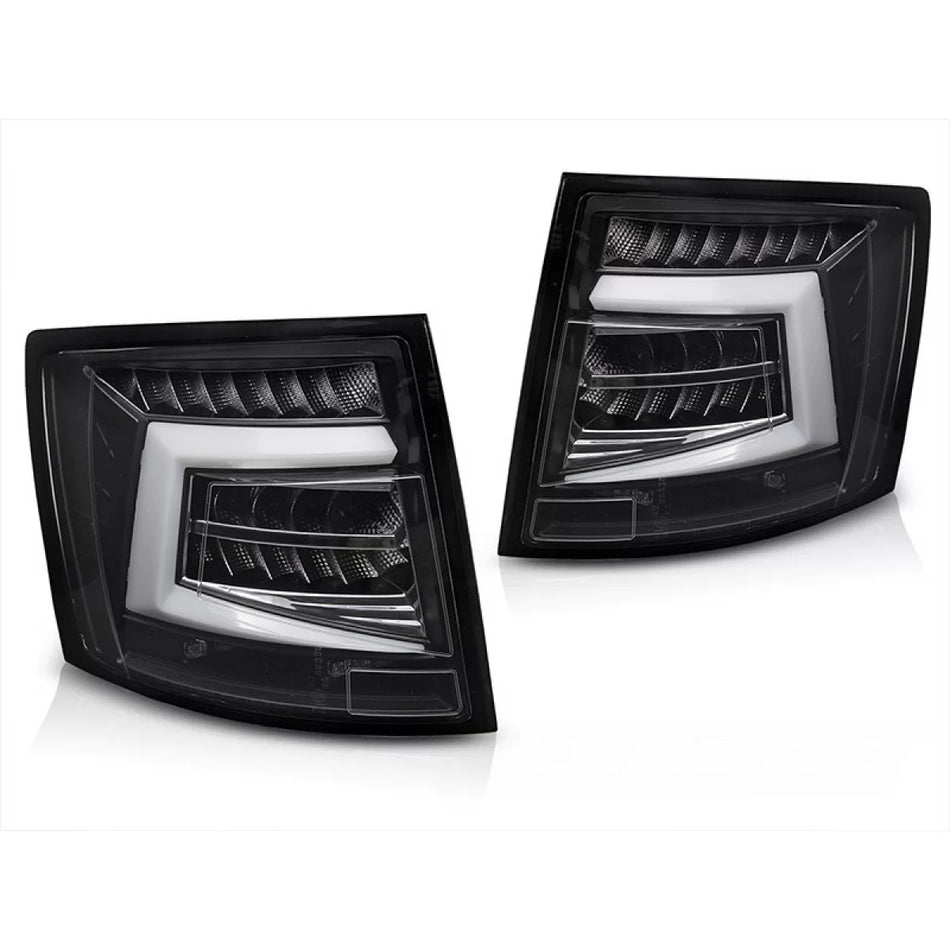 Fanali Posteriori LED Neri Dx e Sx per Skoda Octavia Combi 2016-2020