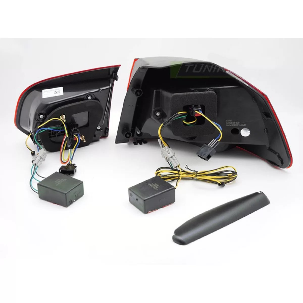 Fanali Posteriori LED Rossi Fumé Sinistro e Destro per Volkswagen Golf Vi