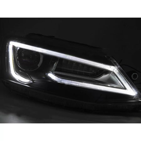 Fari LED Tuning Anteriore Dx e Sx con Indicatori Dinamici per Volkswagen Jetta