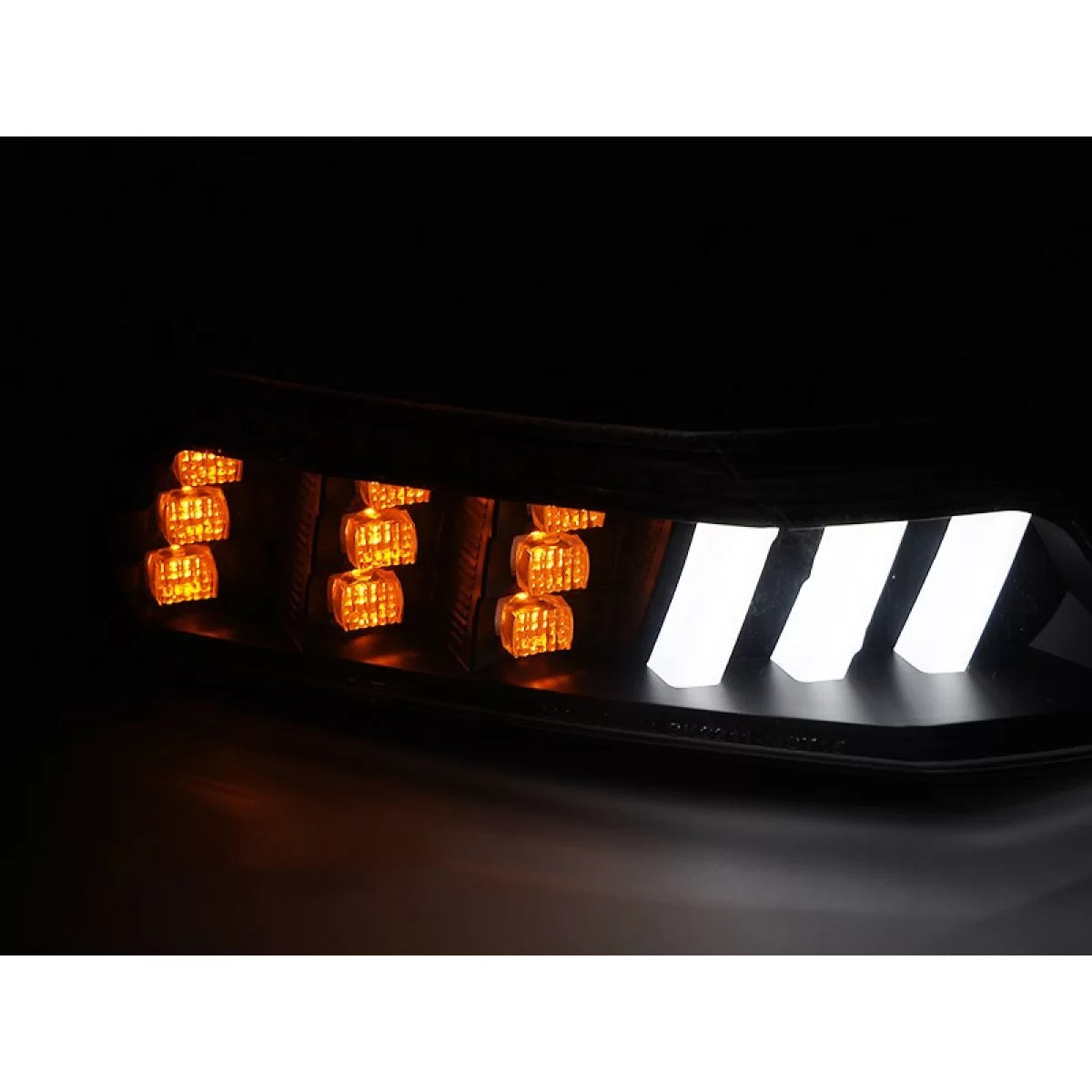 Kit Frecce LED Anteriore Sinistro Destro con Base Nera per Ford Mustang