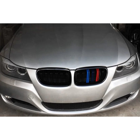 Griglia Doppia Nervata Stile M3 Nera con Decorazione M per BMW Serie 3 E90