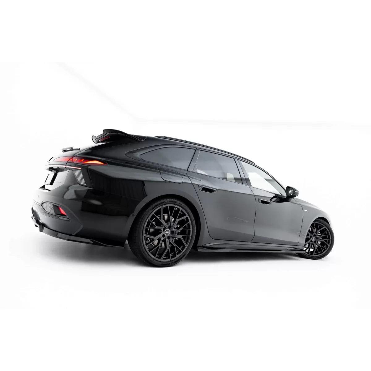 Additivi Versione 1 per Minigonne Laterali S-line Audi A6 C9 dal 2025 Nero