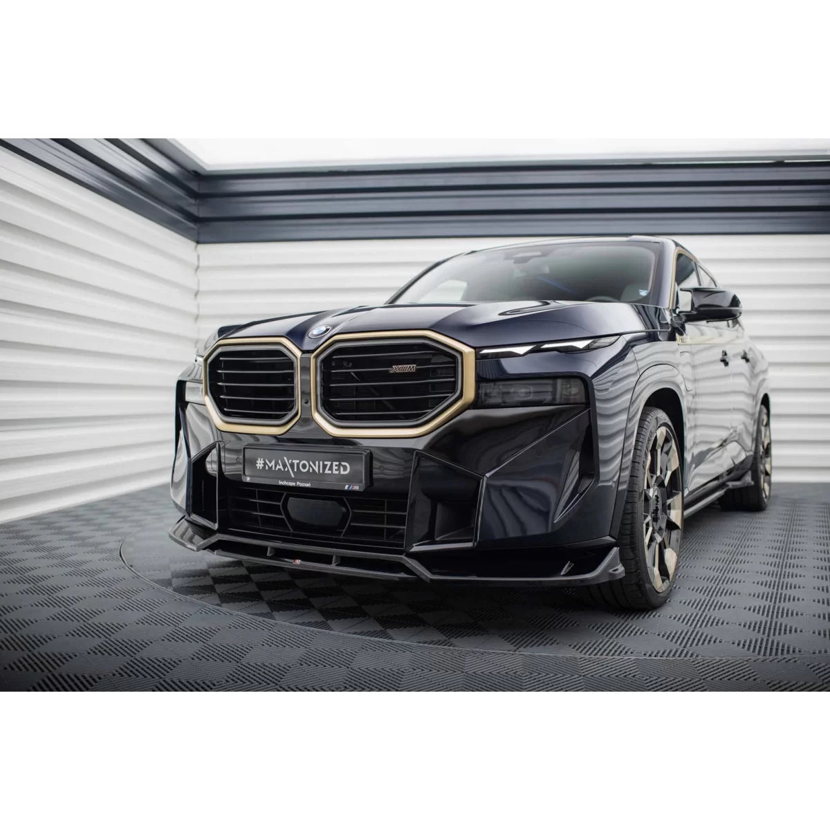 Spoiler Anteriore Versione 1 Nero Lucido per BMW Xm G09 dal 2022
