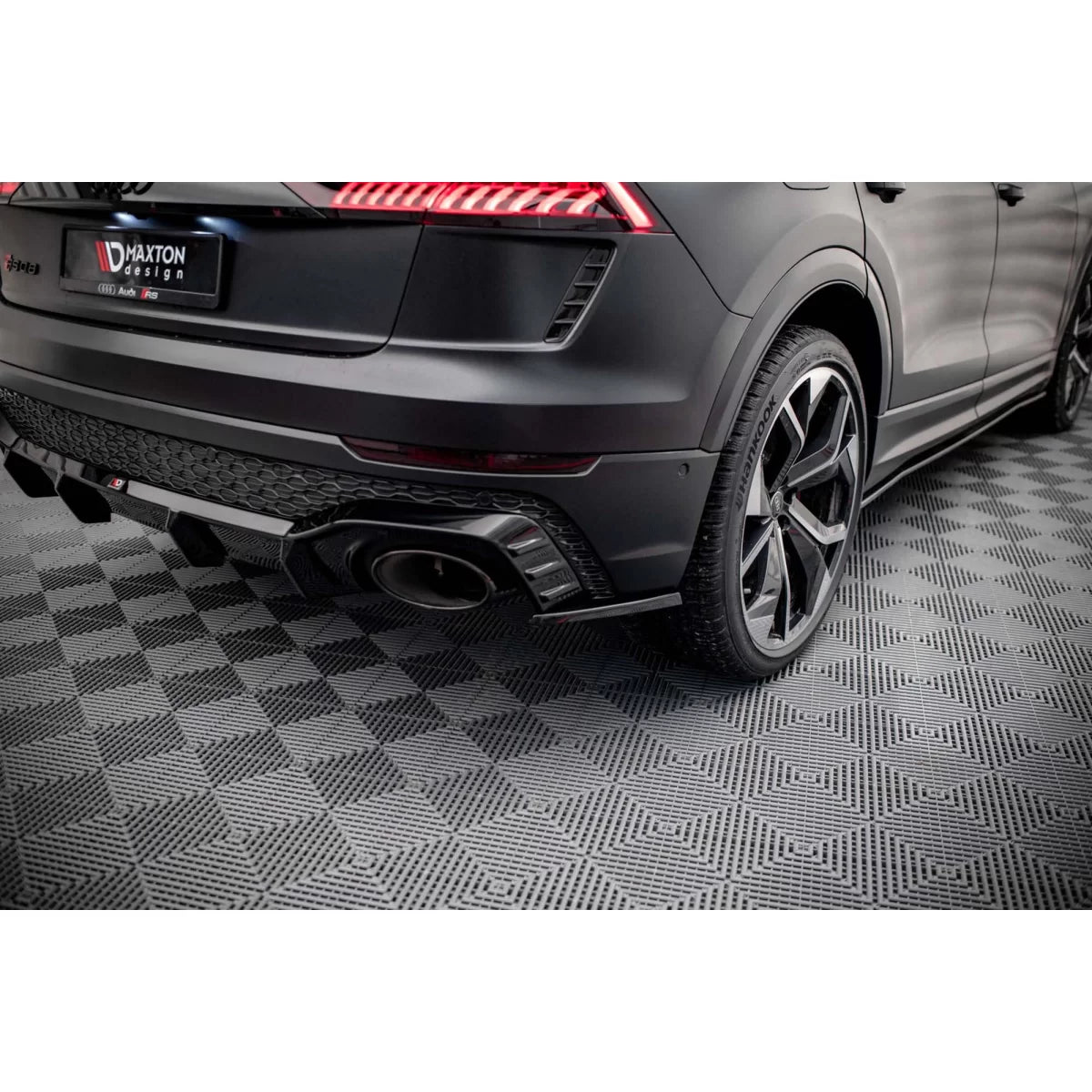 Estensioni Laterali Posteriori Versione 2 Nero per Audi RSQ8 MK1 dal 2019