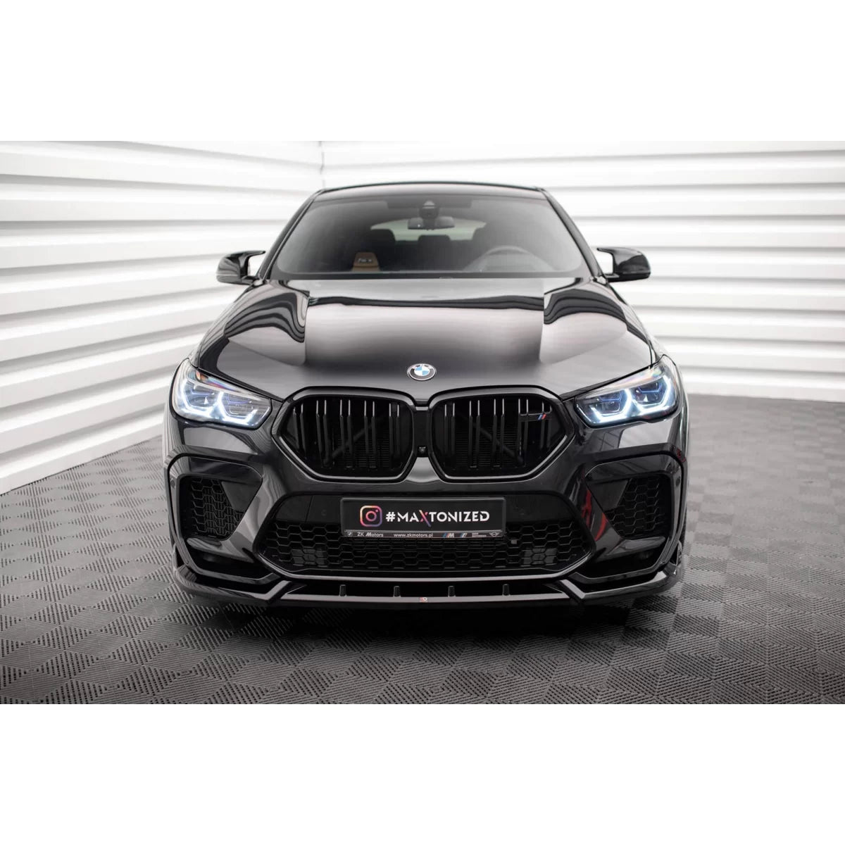 Spoiler Anteriore Versione 2 Nero Lucido per BMW X6M F96 dal 2020