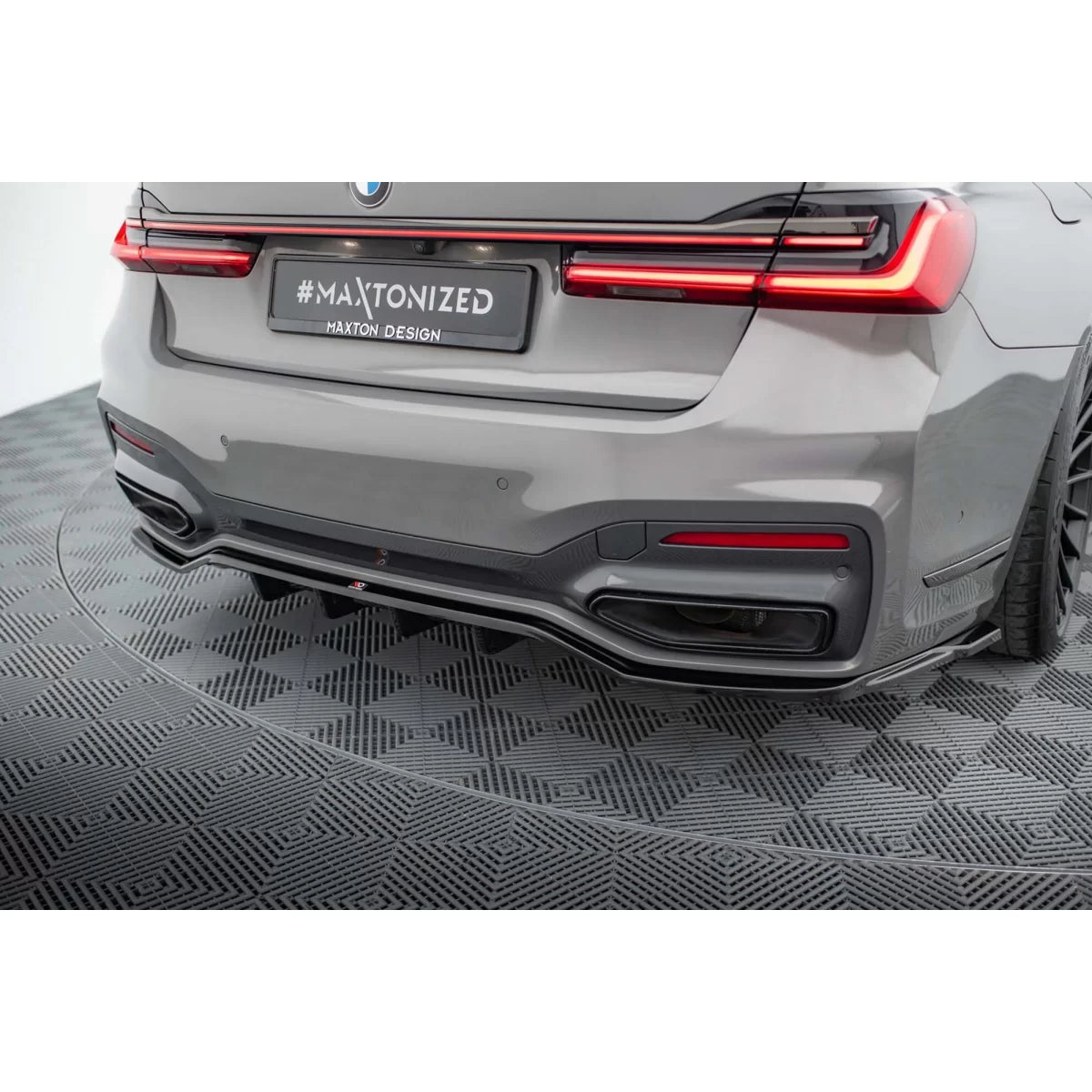Spoiler Posteriore Versione 2 per BMW Serie 7 G11 M Package 2019-2022 Nero