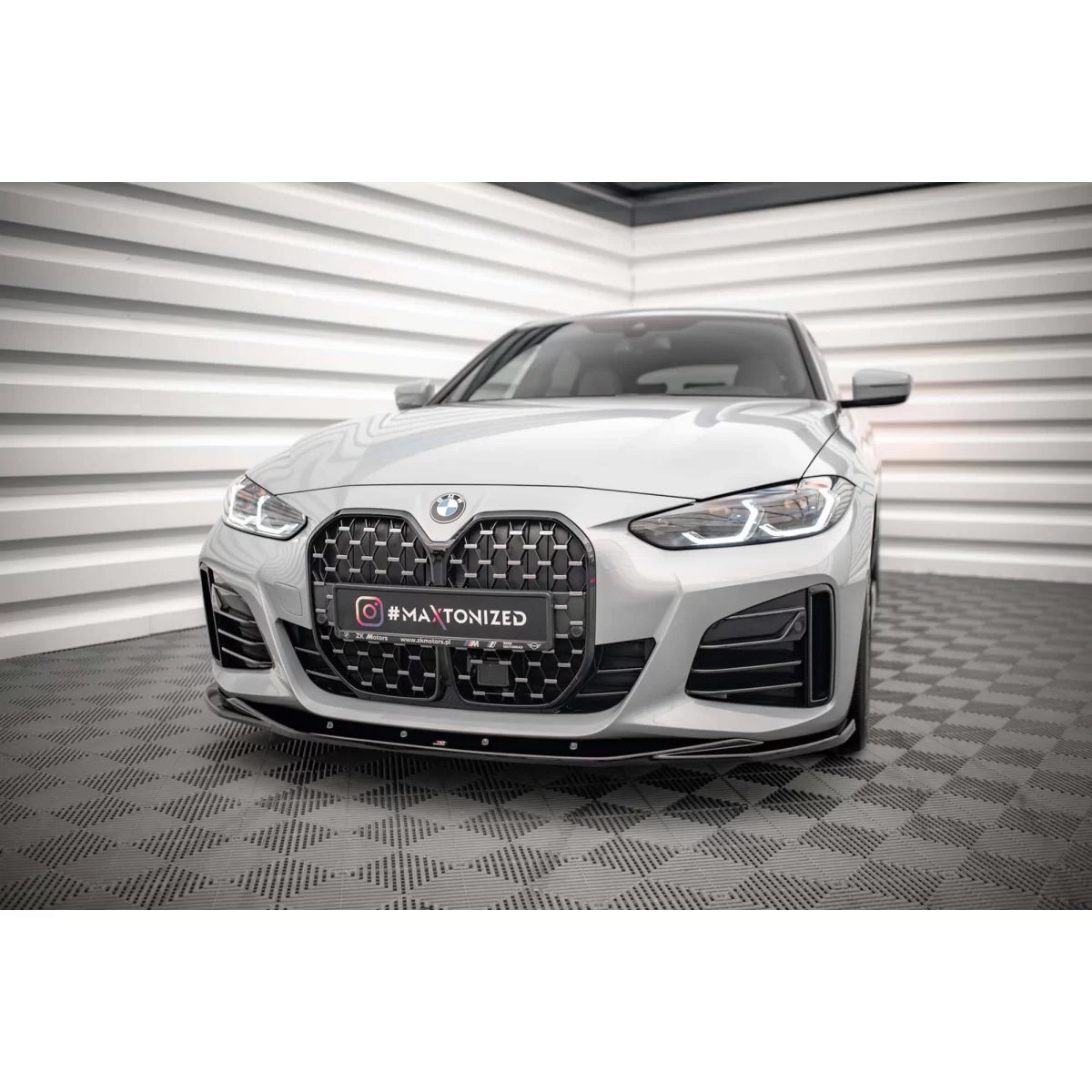 Spoiler Anteriore Versione 3 per BMW Serie 4 Gran Coupe G26 dal 2021 Nero Lucido