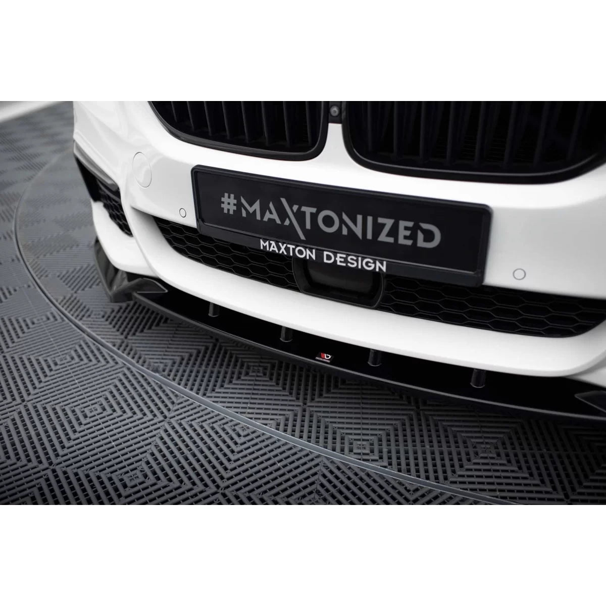 Spoiler Anteriore Versione 4 per BMW Serie 5 G30 2017-2020 Nero Lucido