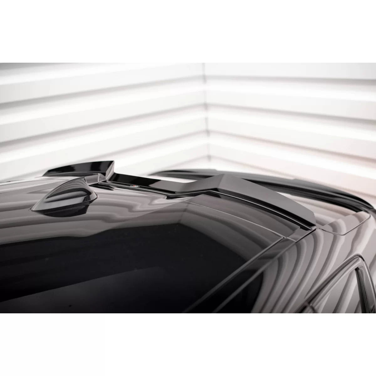 Add-on Parasole Anteriore Nero Lucido per BMW X6 G06 dal 2019