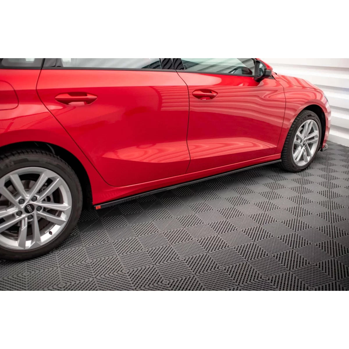 Additivi Minigonne Laterali Neri per Audi A3 8Y dal 2019
