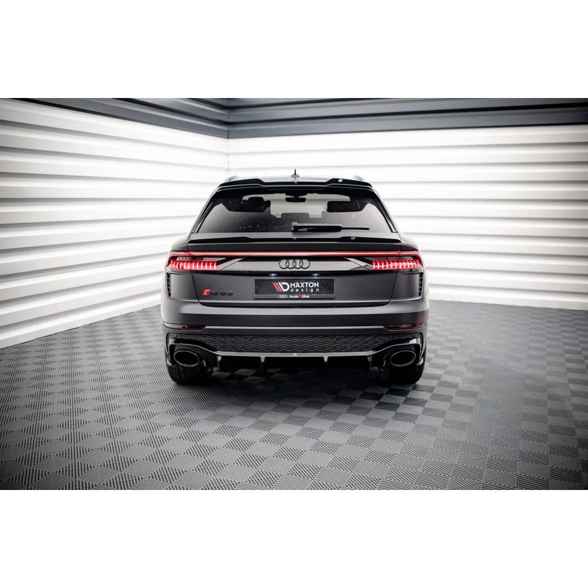 Diffusore Posteriore Nero Lucido per Audi RSQ8 MK1 dal 2019