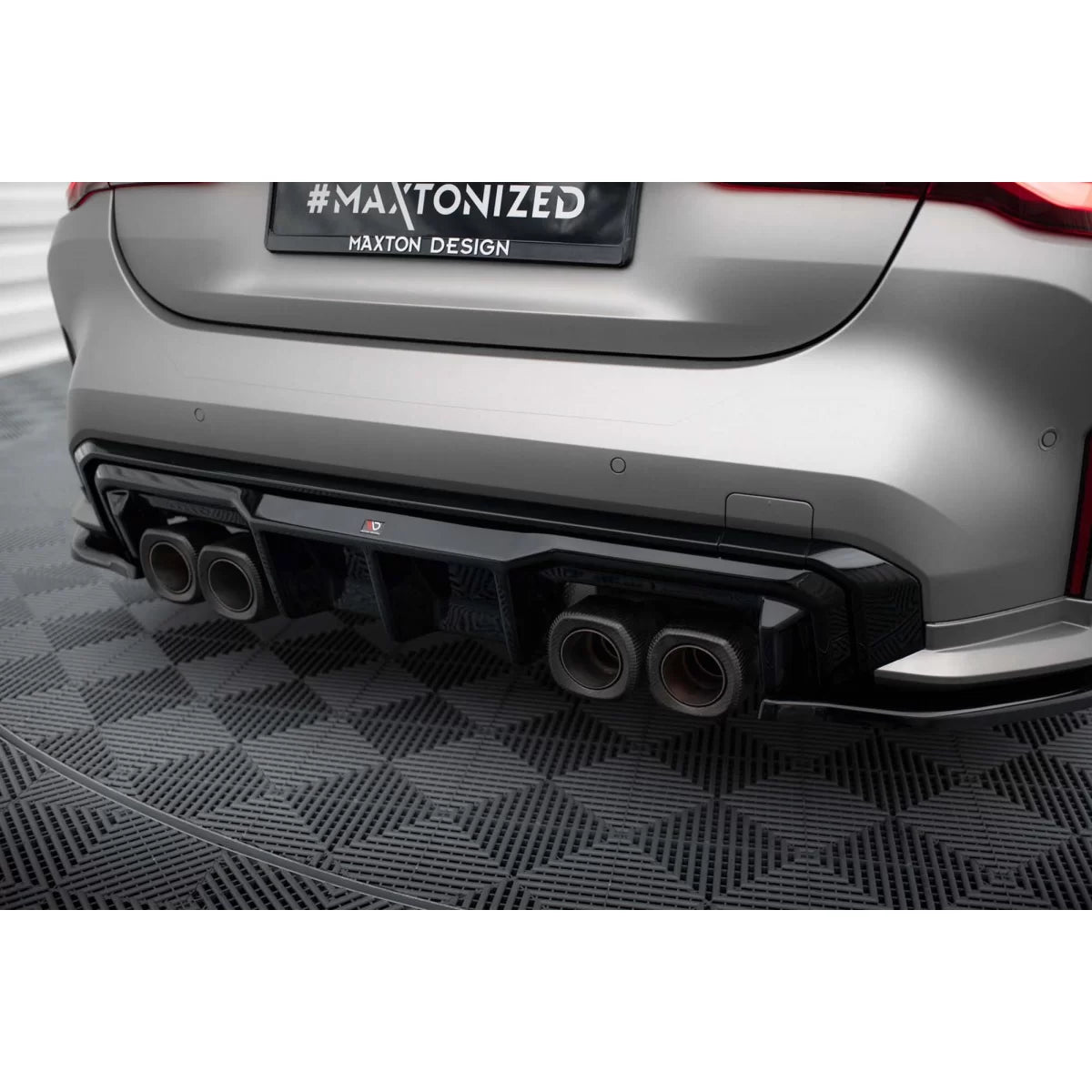 Diffusore Posteriore Nero Lucido per BMW M4 G82 Coupe dal 2021