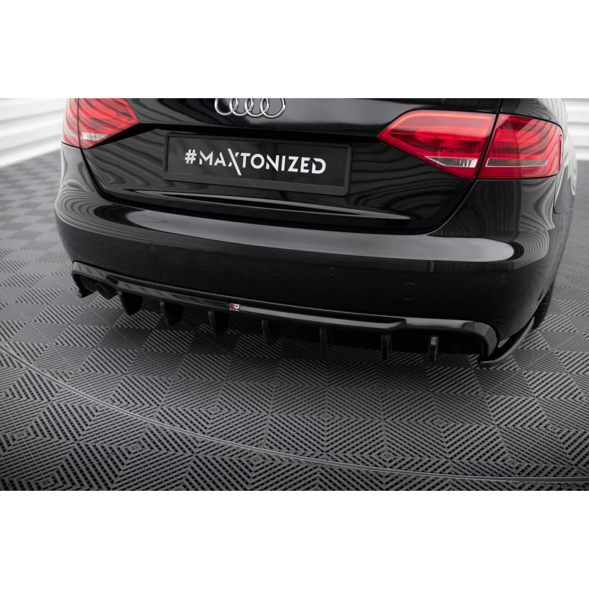Diffusore Posteriore Nero per Audi A4 B8 Berlina e Avant 2007-2011