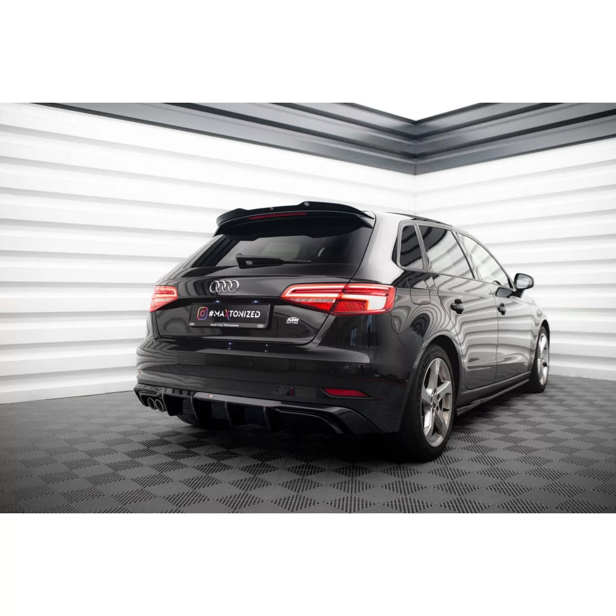 Spoiler Tetto Nero Lucido per Audi A3 Sportback 8V 2016-2020