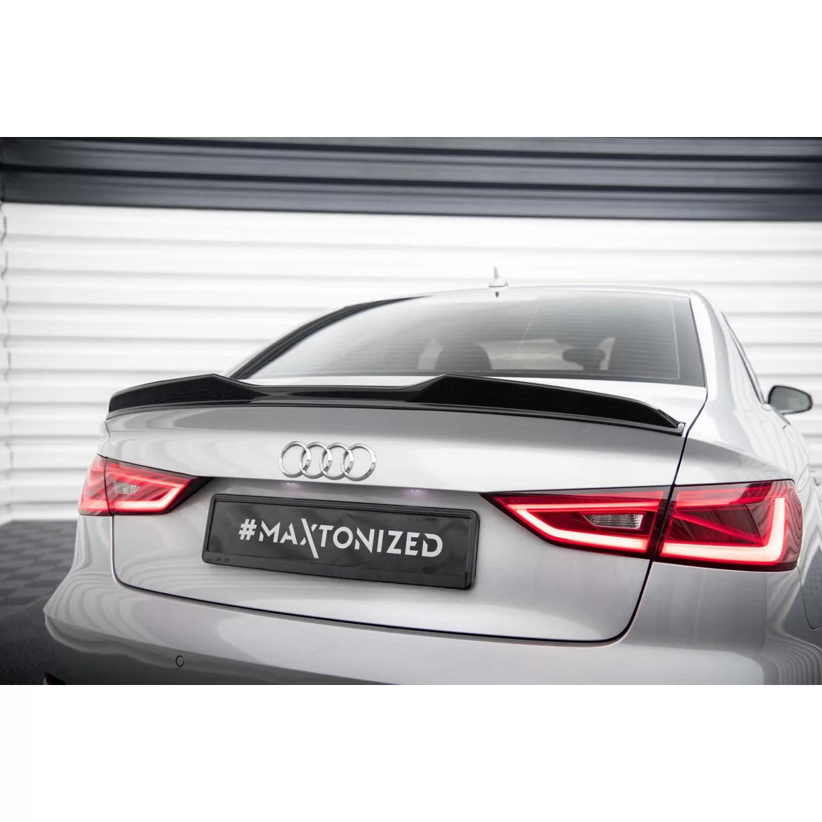Spoiler Posteriore Nero Lucido per Audi A3 8V Berlina 2013-2016
