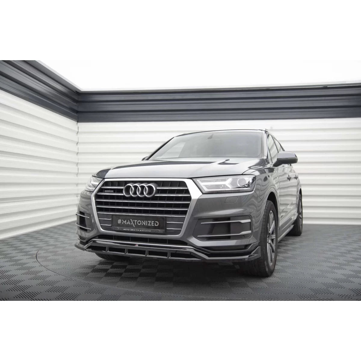 Spoiler Anteriore Verniciato Nero per Audi Q7 2015-2019