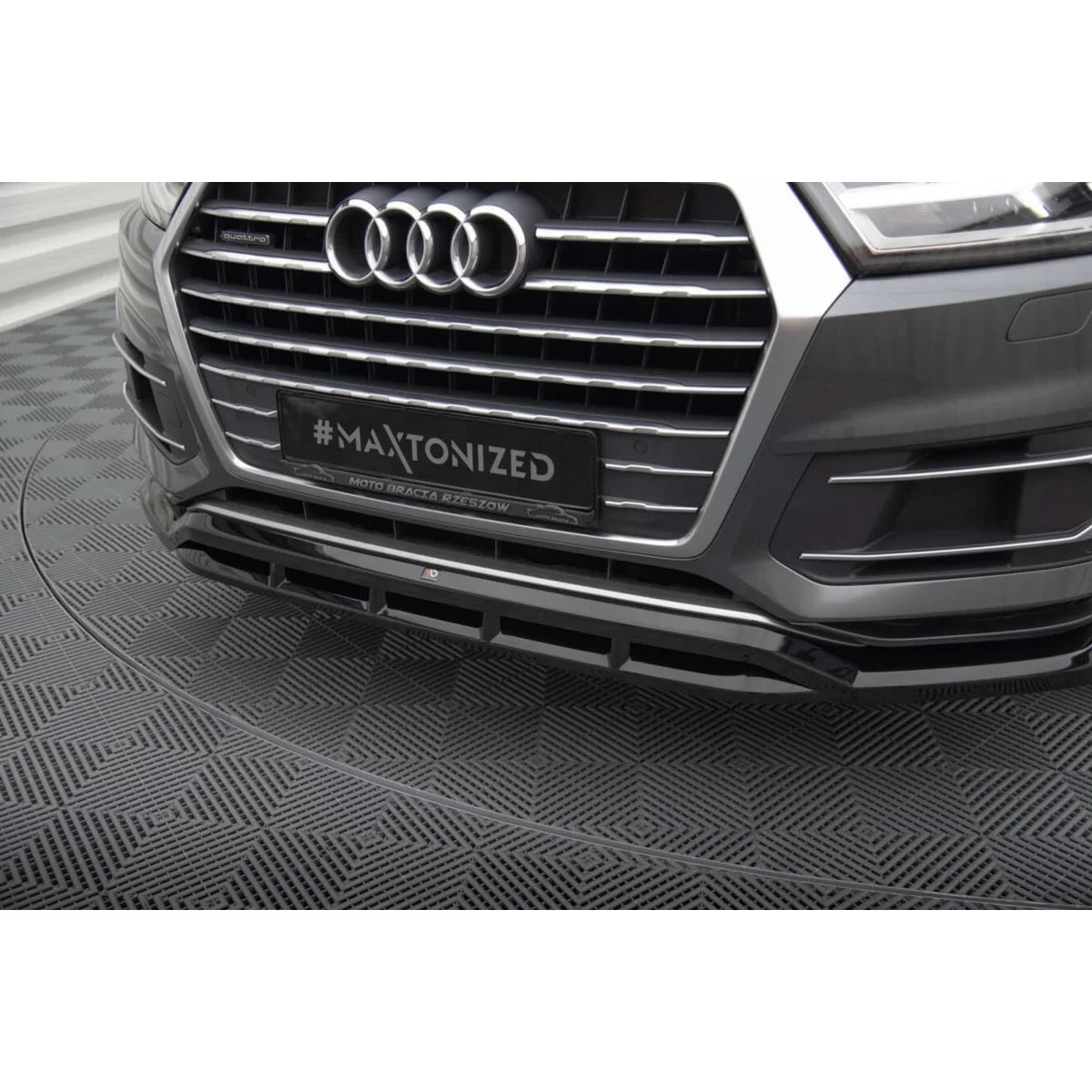 Spoiler Anteriore Verniciato Nero per Audi Q7 2015-2019