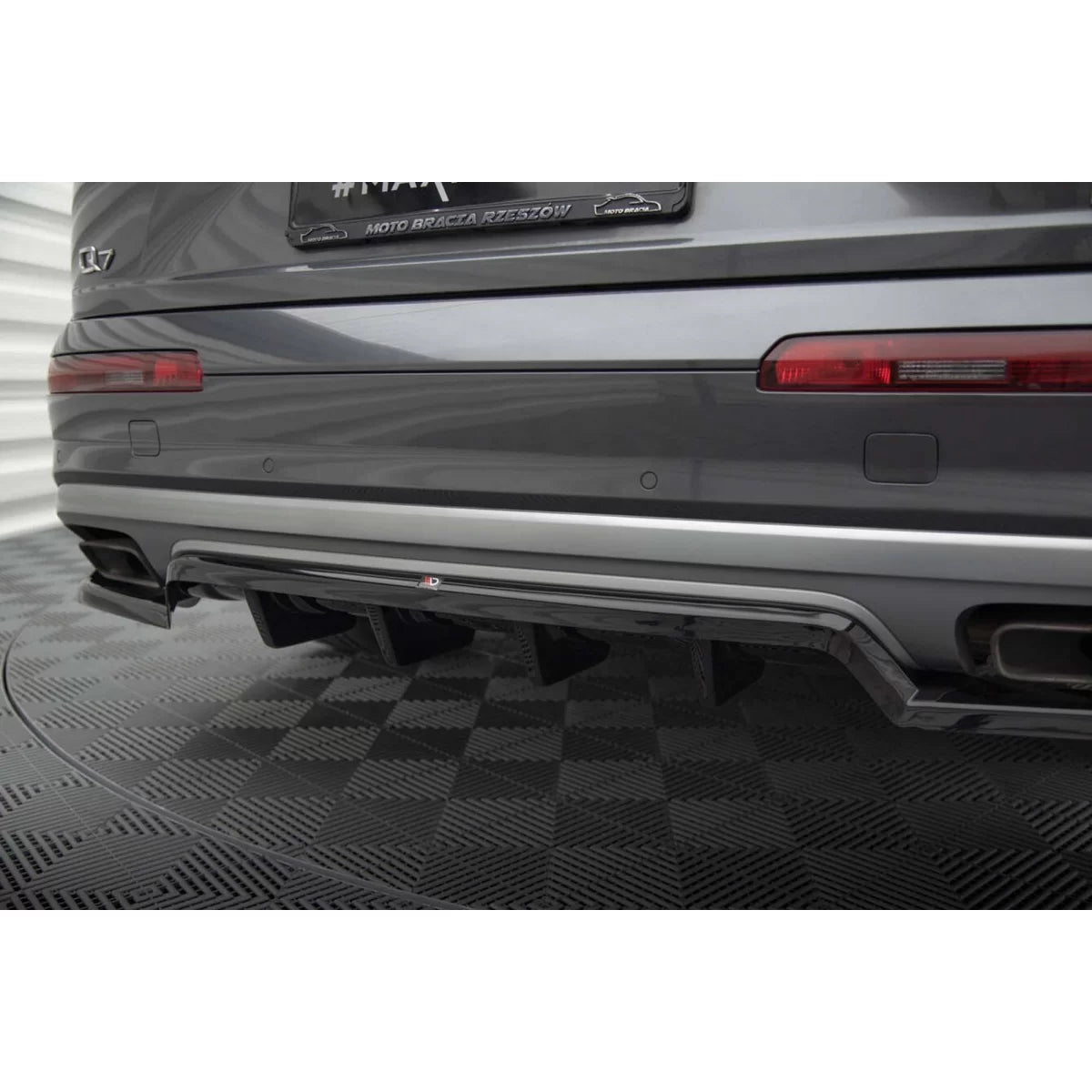 Spoiler Posteriore Nero Lucido per Audi Q7 2015-2019