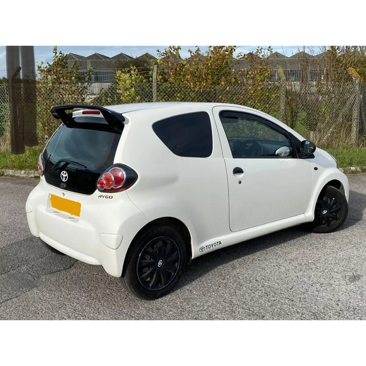 Spoiler Posteriore Motordrome Design Versione 2 per Toyota Aygo MK1 2005-2014