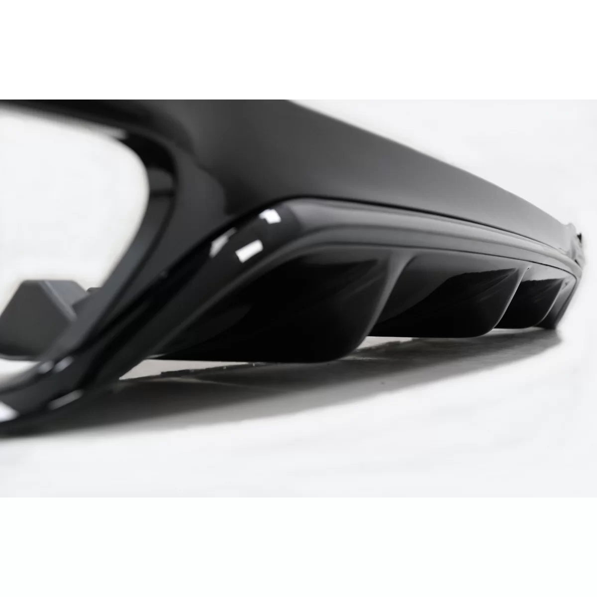 Paraurti Posteriore Diffusore Aria con Terminali Scarico Mercedes Classe E W213