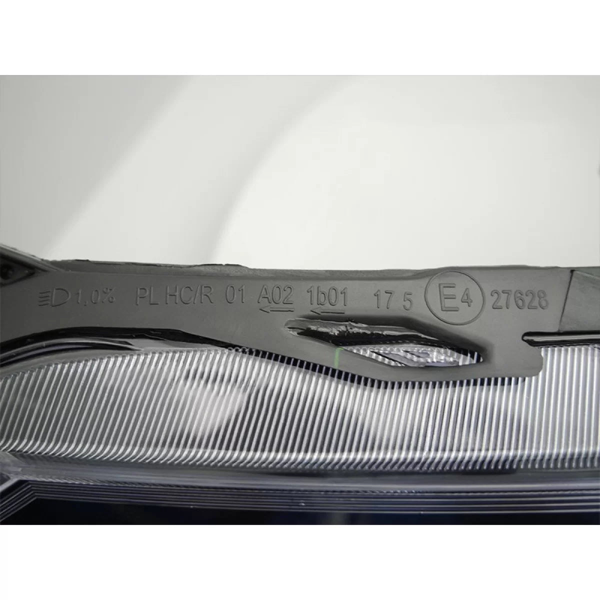Faro Anteriore Destro con Base Nera per Ford Ka+ 2018-2020