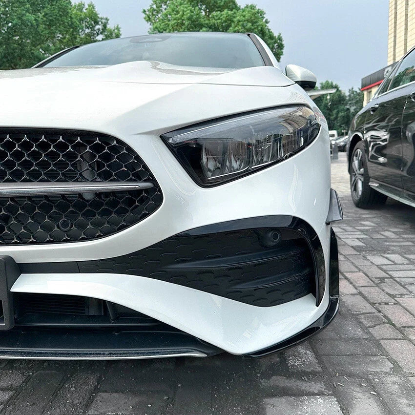 AERO FLAPS SPLITTER NERO anteriore per Mercedes W177 Classe A cura del modello – vista 2