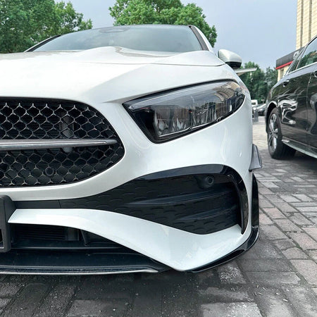 AERO FLAPS SPLITTER NERO anteriore per Mercedes W177 Classe A cura del modello – vista 2