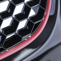 Griglia a favi Sport senza emblema + barra rossa per VW Golf 5 GTI 03-09
