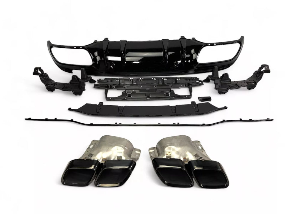 Diffusore + Terminali di Scarico (NERO) per Mercedes W205 S205