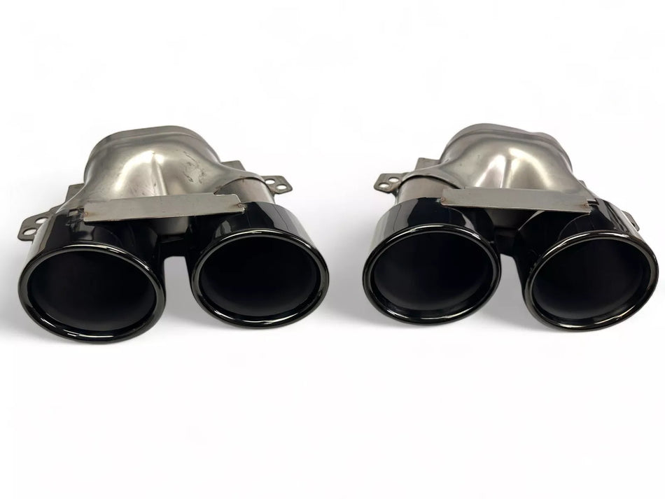 Diffusore + Terminali di Scarico 2X2 (NERO) per MERCEDES X257 C257 CLS