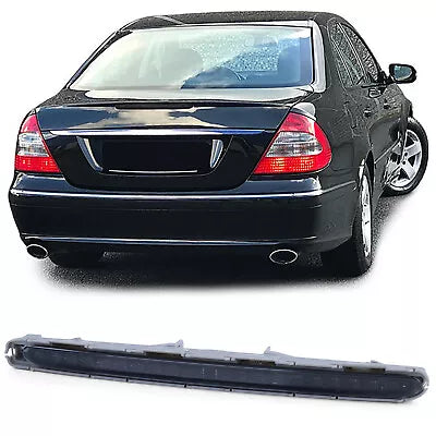 3. Luce freno LED vetro trasparente nero fumo, per Mercedes Classe E W211 02-06