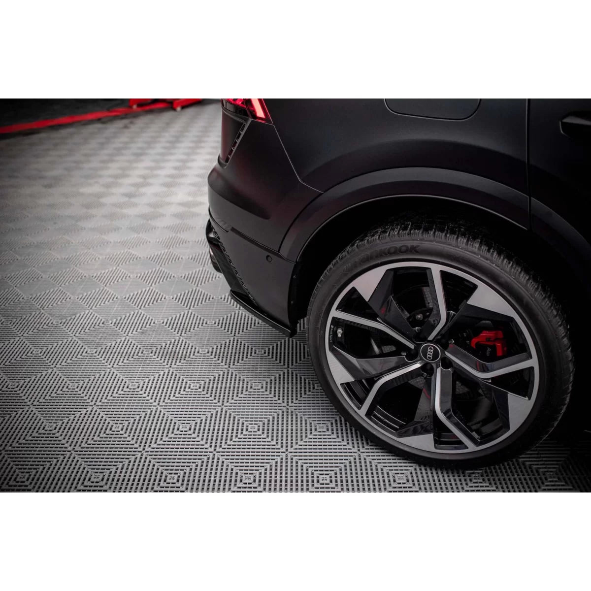 Estensioni Laterali Posteriori Nere per Audi RSQ8 MK1 dal 2019