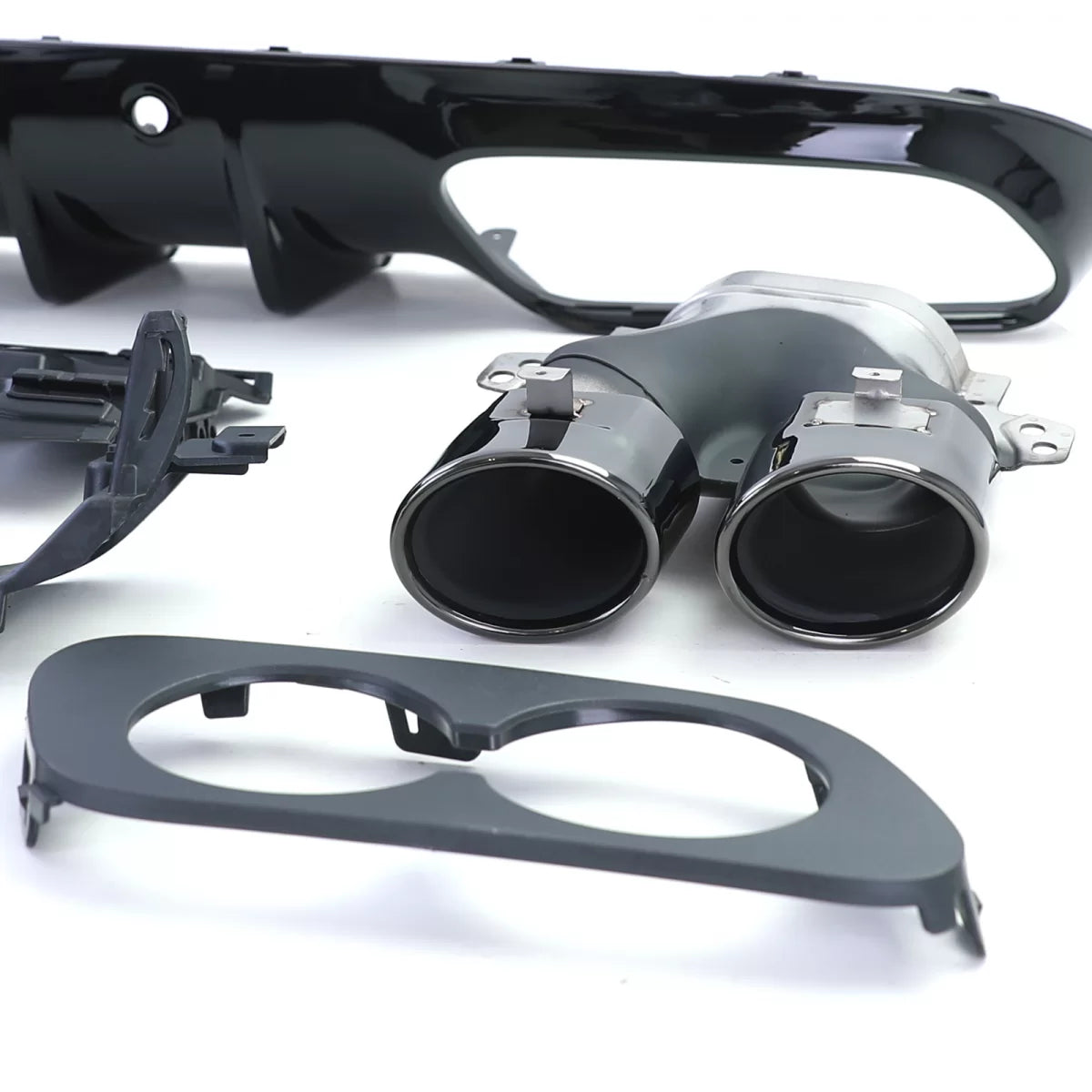 Diffusore Posteriore Sport con Terminali Tondi Nero per Mercedes C205 Coupe