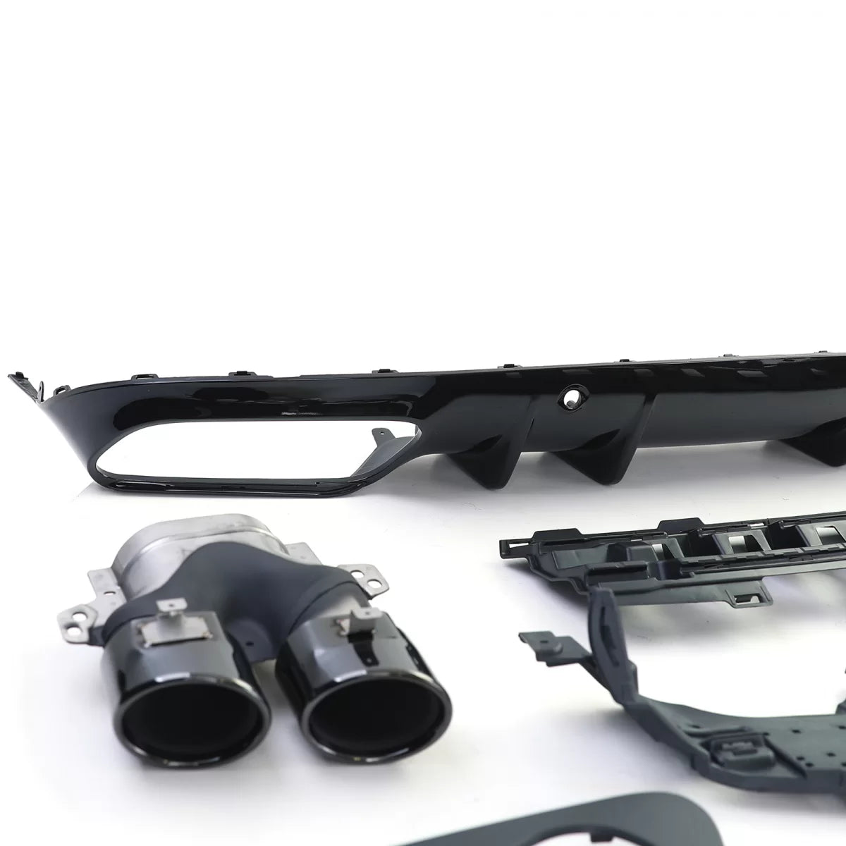 Diffusore Posteriore Sport con Terminali Tondi Nero per Mercedes C205 Coupe